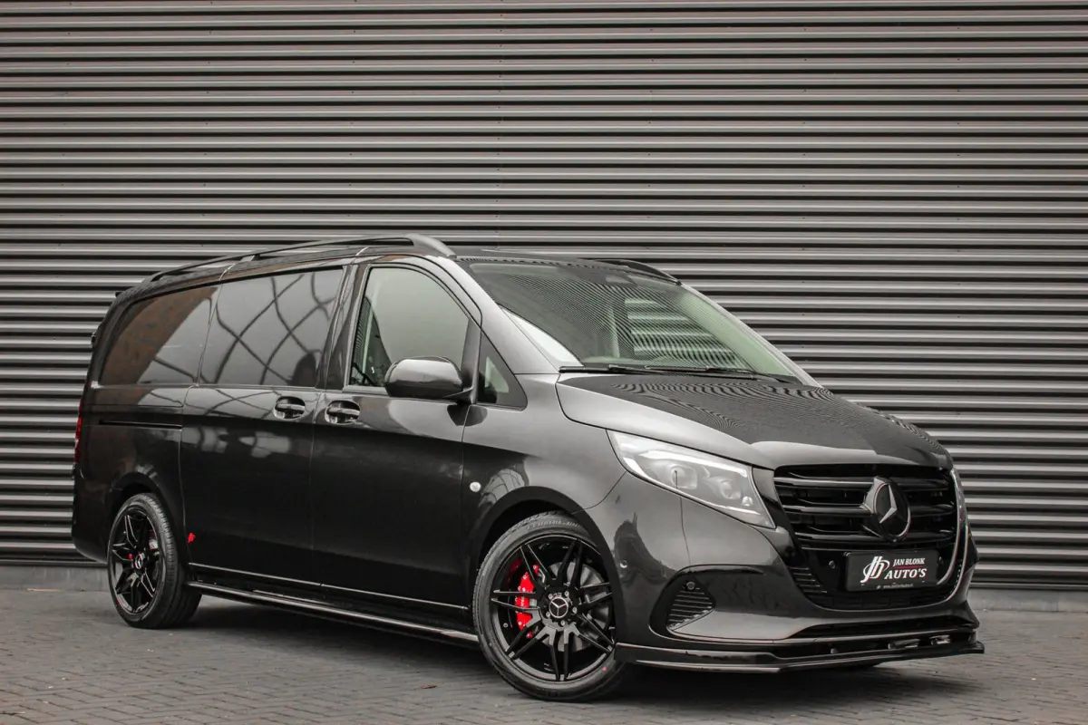 119 CDI L2 SELECT LANG LEDEREN BEKLEDING / 2XSCHUIFDEUR / BPM VRIJ / VERLAAGD / AMG / APPLE CARPLAY / FULLBLACK