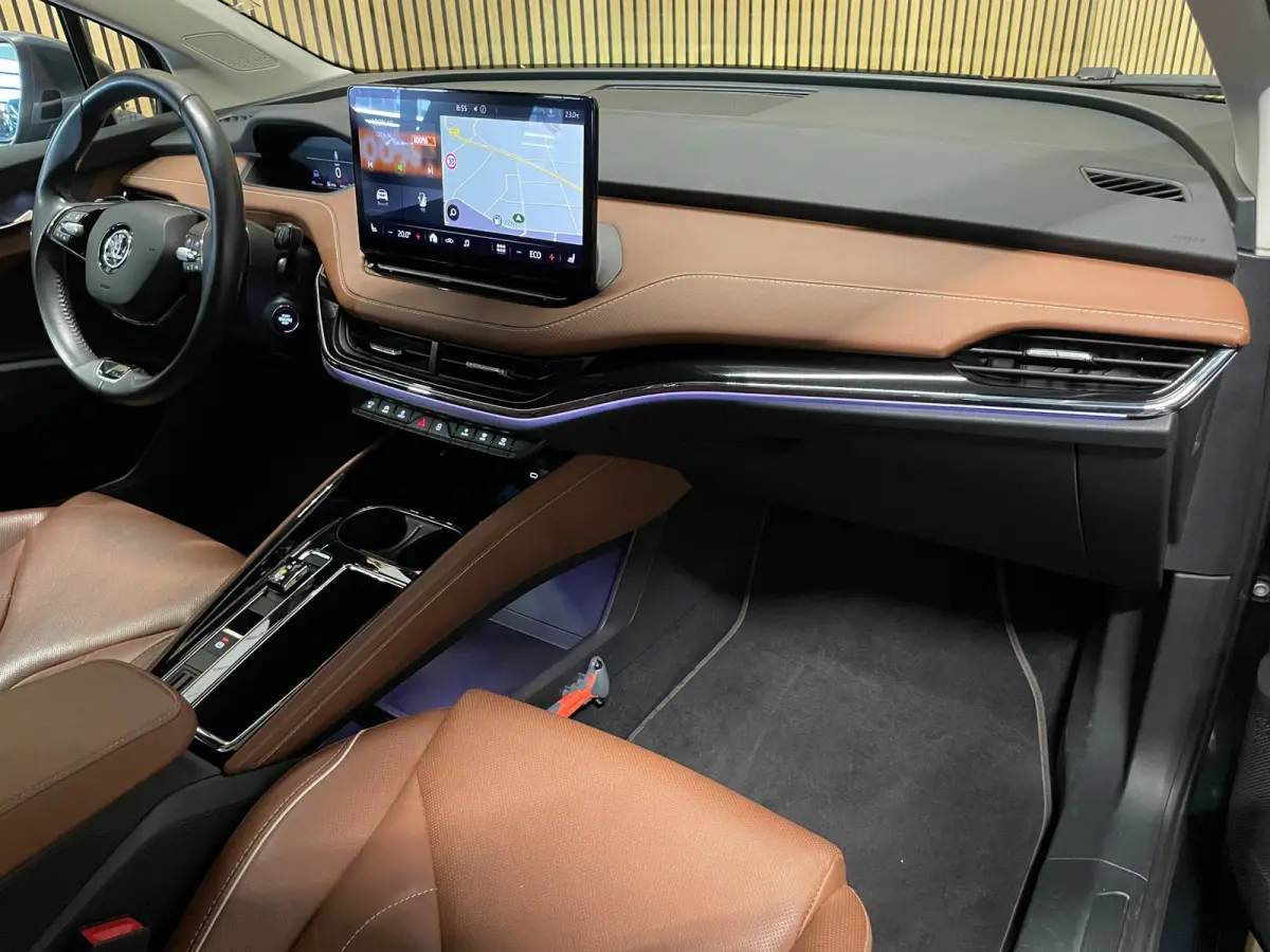 80|87% SOH|GROTE ACCU|ELEK.TREKHAAK||STUUR+STOELVERW.V+A|CARPLAY/ANDROID|CAMERA|NAVI|NAP|NL-AUTO|MARGE|