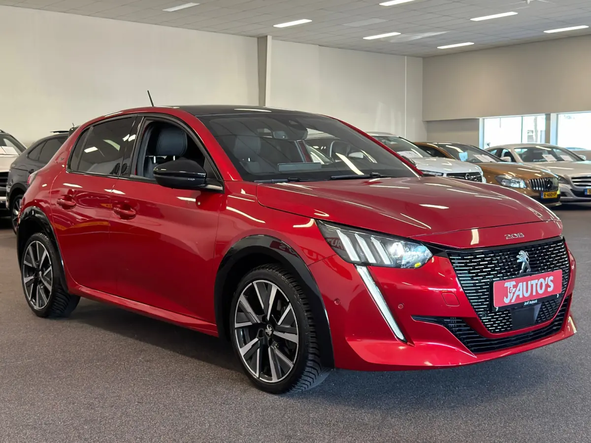 1.2 PureTech GT-Line|NAVI|CAMERA|PANORAMA|CRUISE