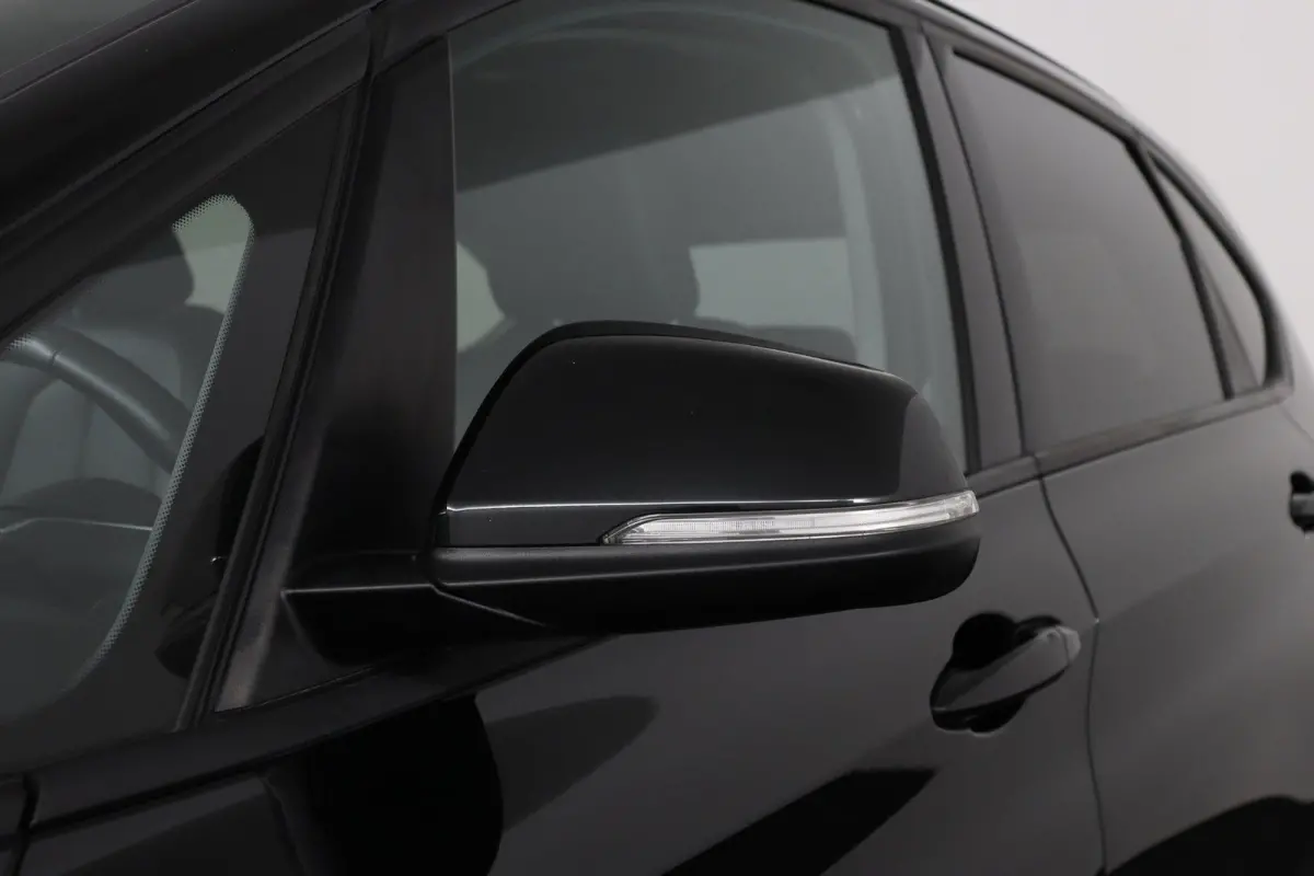 225xe iPerformance | SOH 80% | Cruise control | voorstoelen verwarmd | elektrisch bedienbare achterklep |