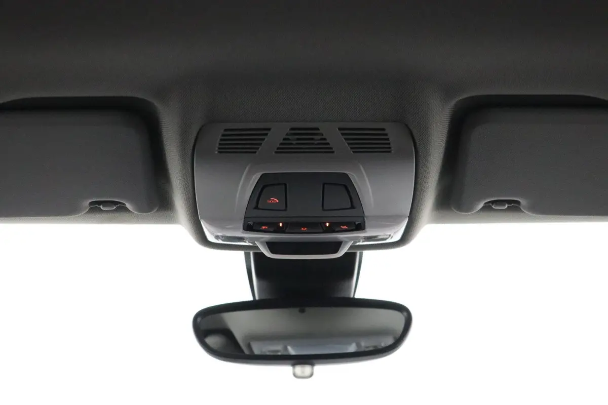 225xe iPerformance | SOH 80% | Cruise control | voorstoelen verwarmd | elektrisch bedienbare achterklep |