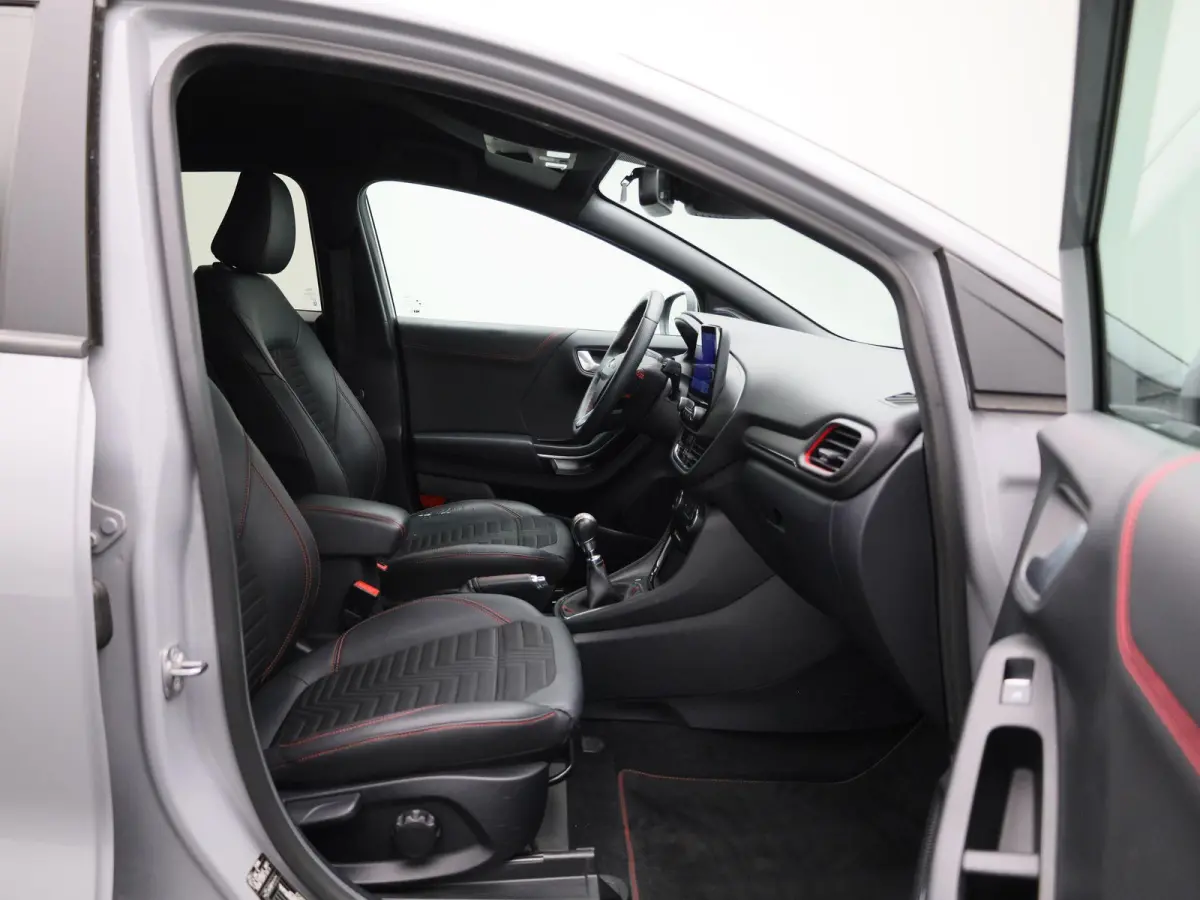 1.0 EcoBoost ST-Line X | Cruise Control | Trekhaak | B&O | Parkeersenoren Achter | Half ledere bekleding | Navigatie |