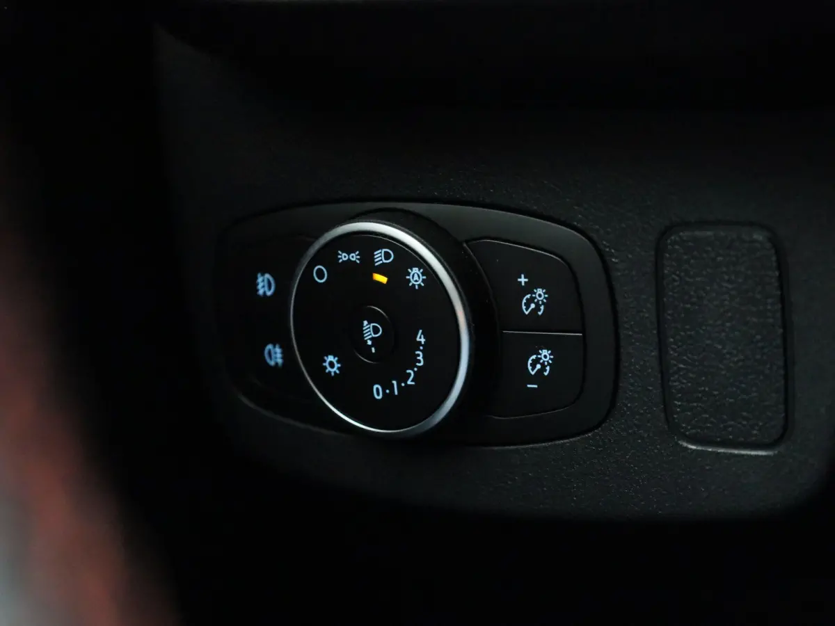 1.0 EcoBoost ST-Line X | Cruise Control | Trekhaak | B&O | Parkeersenoren Achter | Half ledere bekleding | Navigatie |