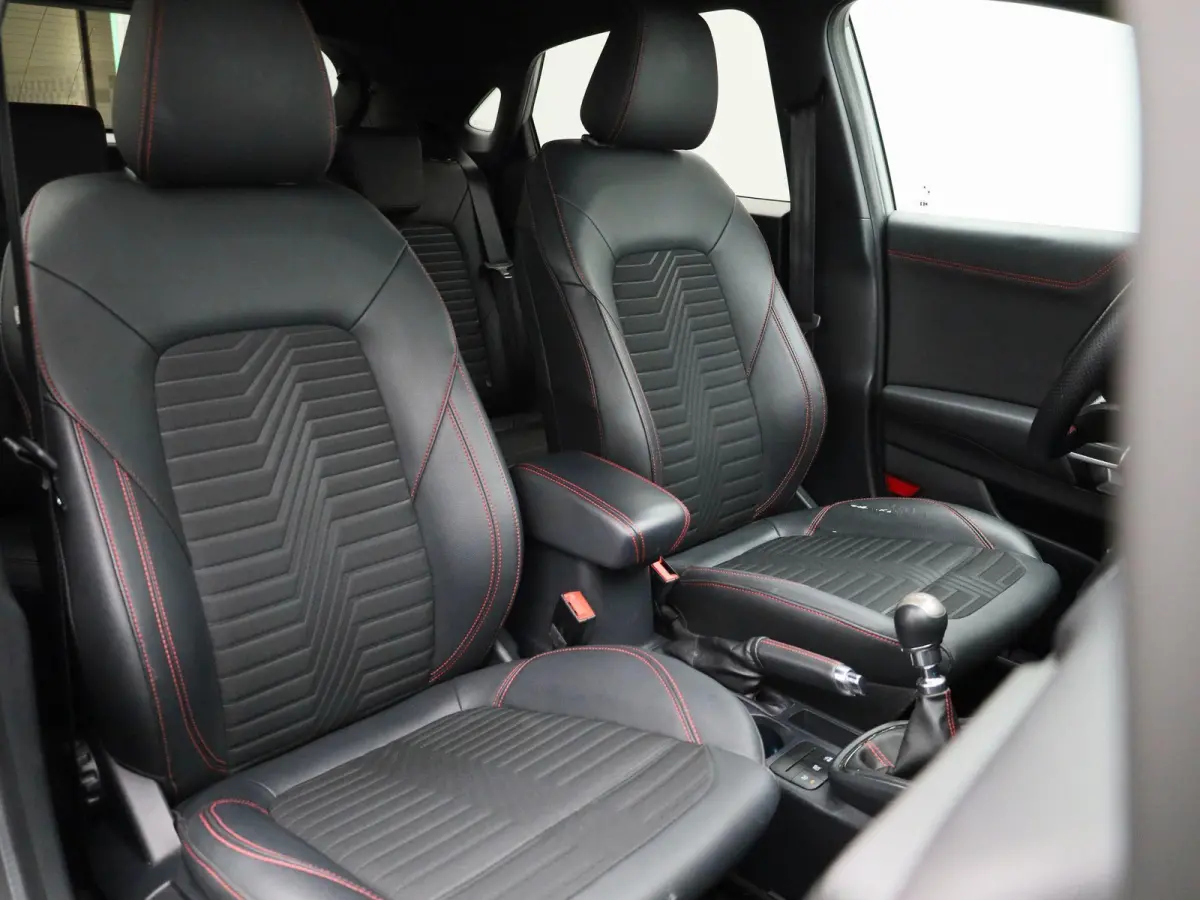 1.0 EcoBoost ST-Line X | Cruise Control | Trekhaak | B&O | Parkeersenoren Achter | Half ledere bekleding | Navigatie |