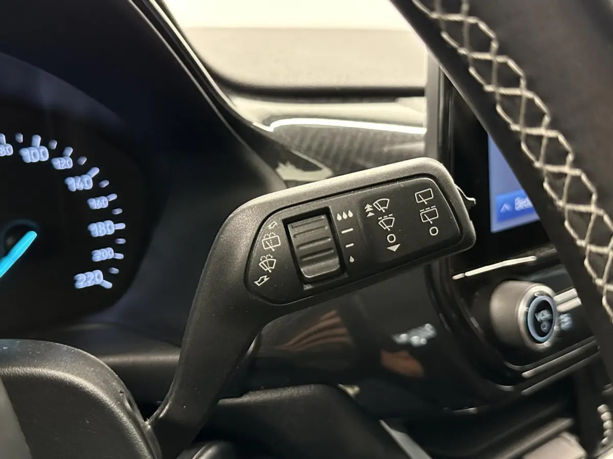 1.0 EcoBoost Titanium NAVI CRUISE LM ECC CARPLAY.