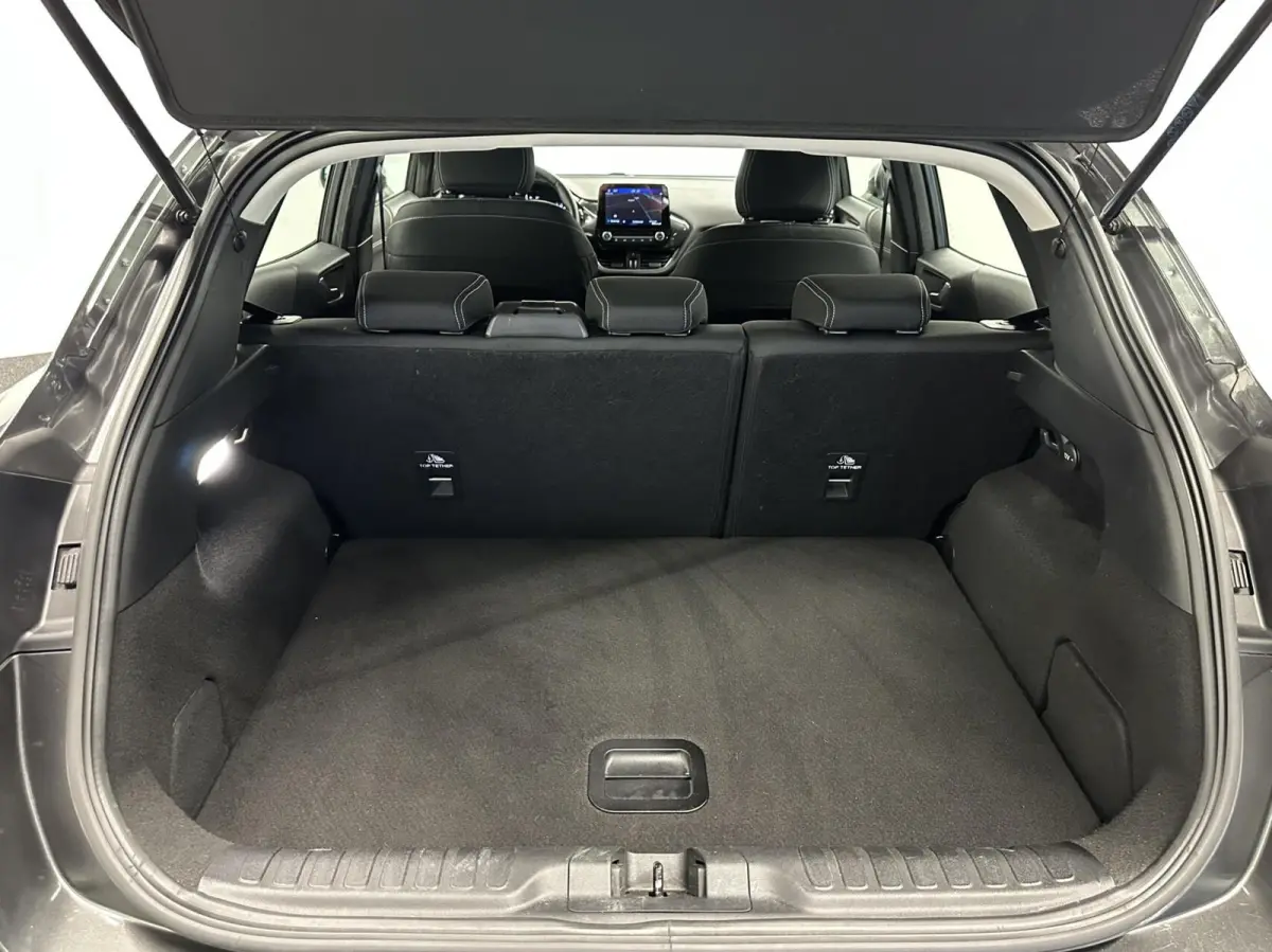 1.0 EcoBoost Titanium NAVI CRUISE LM ECC CARPLAY.