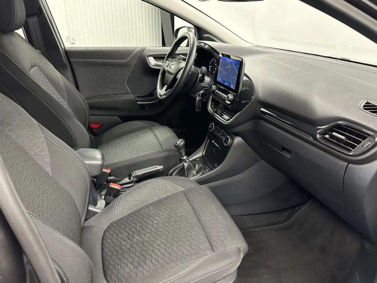 1.0 EcoBoost Titanium NAVI CRUISE LM ECC CARPLAY.