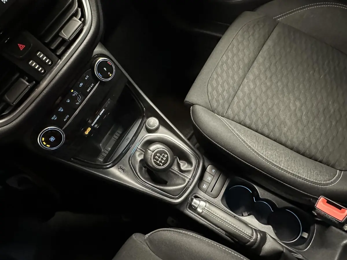 1.0 EcoBoost Titanium NAVI CRUISE LM ECC CARPLAY.