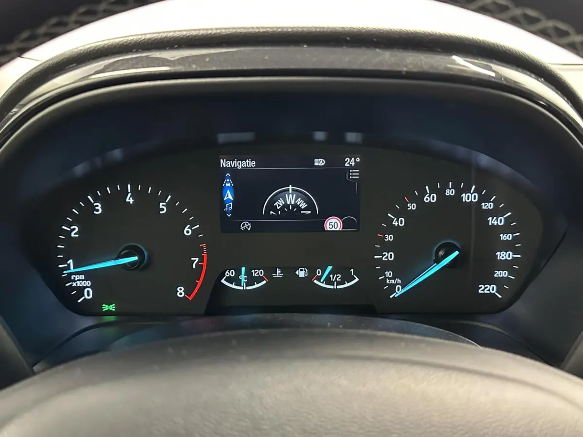 1.0 EcoBoost Titanium NAVI CRUISE LM ECC CARPLAY.