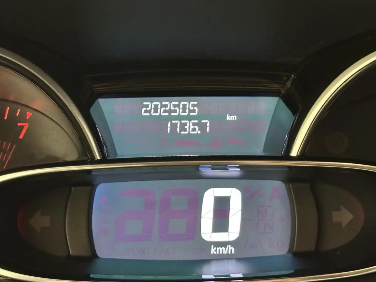 0.9 TCe Zen TREKHAAK NAVI CRUISE LM.
