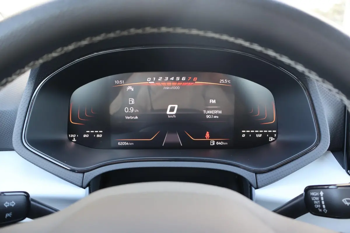 1.0 EcoTSI 95pk Style | Climate Control | Carplay | PDC | DAB radio