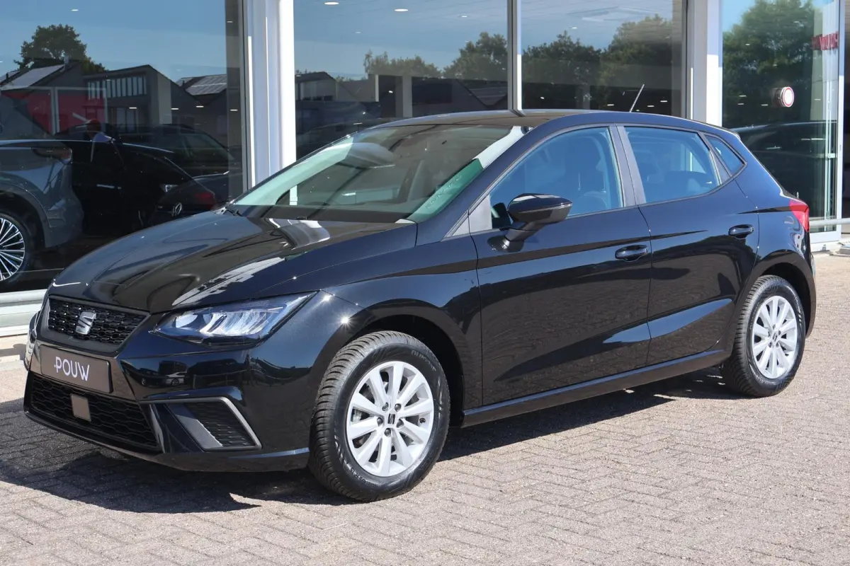 1.0 EcoTSI 95pk Style | Climate Control | Carplay | PDC | DAB radio