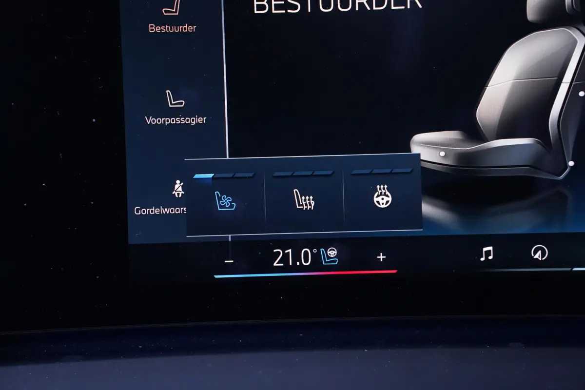 30e xDrive M Sport Pro 100% SOH Stoelverwarming v+a Stuurverwarming Stoelventilatie voor Head up display Harman/kardon Memory bestuurderstoel Apple carplay/android auto Adaptive cruise contr