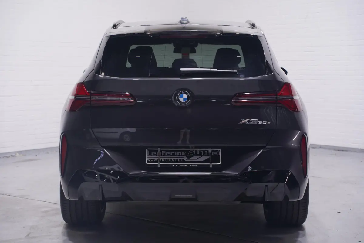 30e xDrive M Sport Pro 100% SOH Stoelverwarming v+a Stuurverwarming Stoelventilatie voor Head up display Harman/kardon Memory bestuurderstoel Apple carplay/android auto Adaptive cruise contr