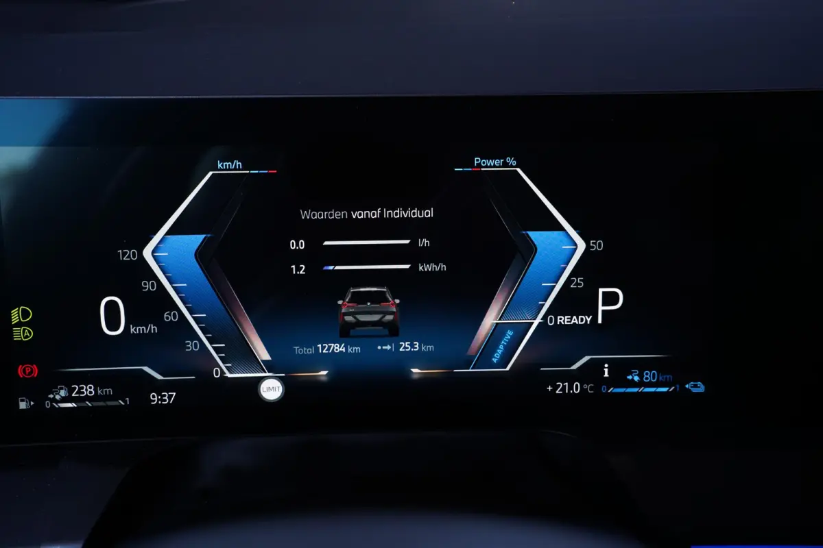 30e xDrive M Sport Pro 100% SOH Stoelverwarming v+a Stuurverwarming Stoelventilatie voor Head up display Harman/kardon Memory bestuurderstoel Apple carplay/android auto Adaptive cruise contr