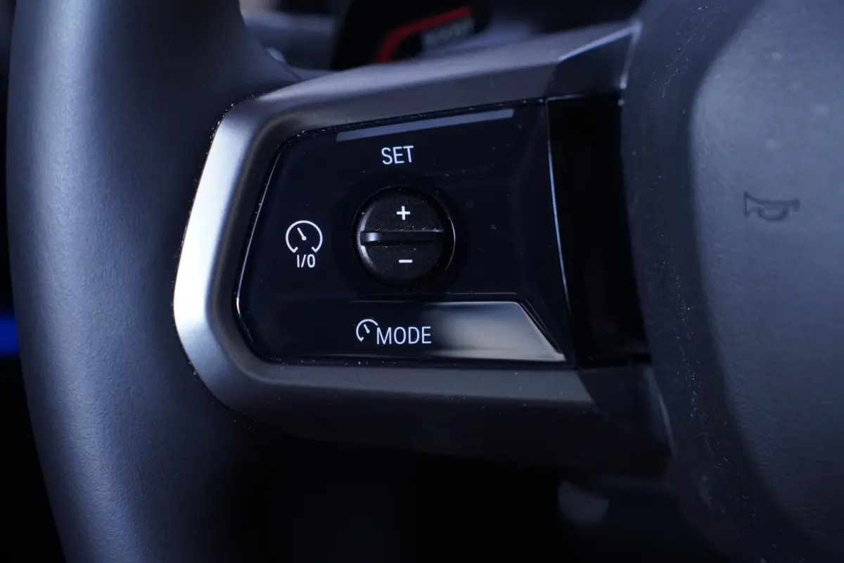 30e xDrive M Sport Pro 100% SOH Stoelverwarming v+a Stuurverwarming Stoelventilatie voor Head up display Harman/kardon Memory bestuurderstoel Apple carplay/android auto Adaptive cruise contr