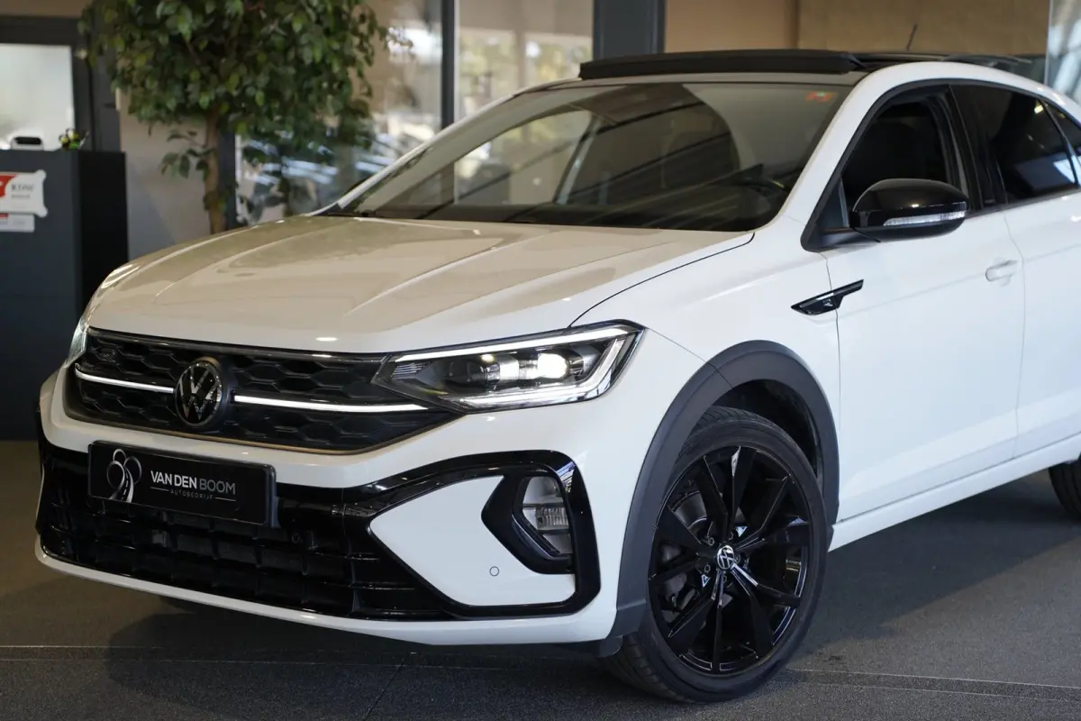 1.5 TSI 2x R-Line Black Style Pano IQ Led Virtual Trekhaak ACC