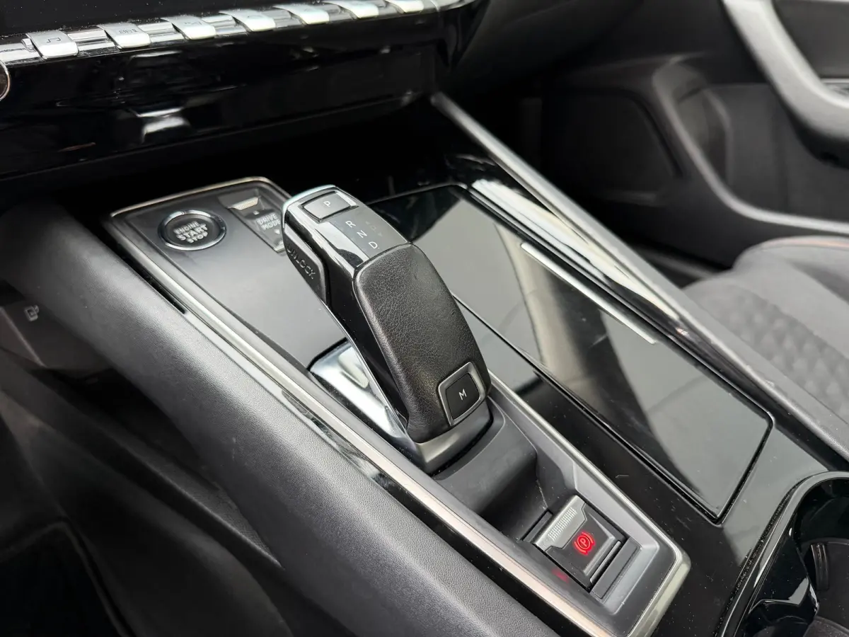 1.2 PureTech Allure m22 NAVI|CAMERA|CLIMATE|SPORTVELGEN