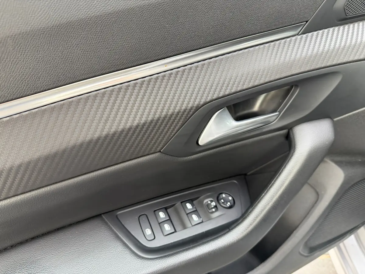 1.2 PureTech Allure m22 NAVI|CAMERA|CLIMATE|SPORTVELGEN