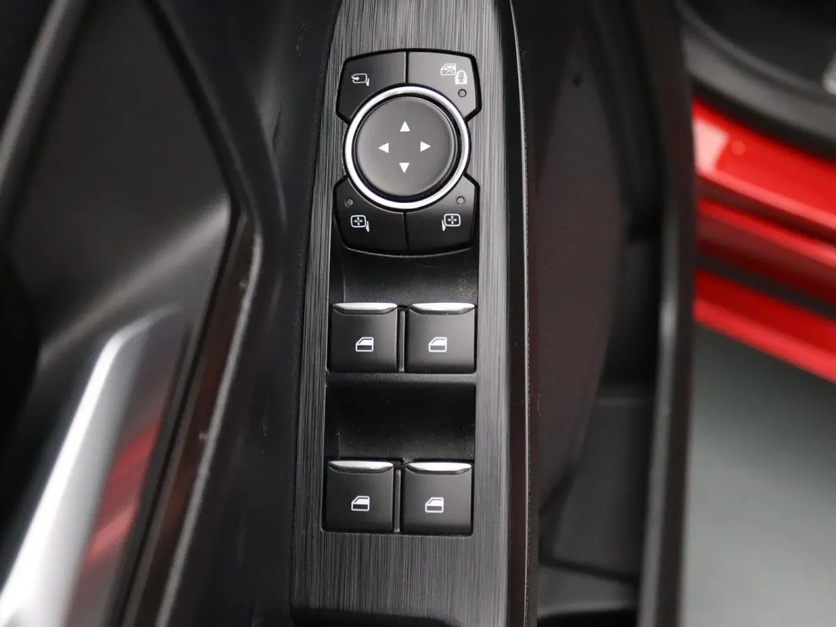 225pk PHEV Vignale Apple Carplay/Android Auto | Climate