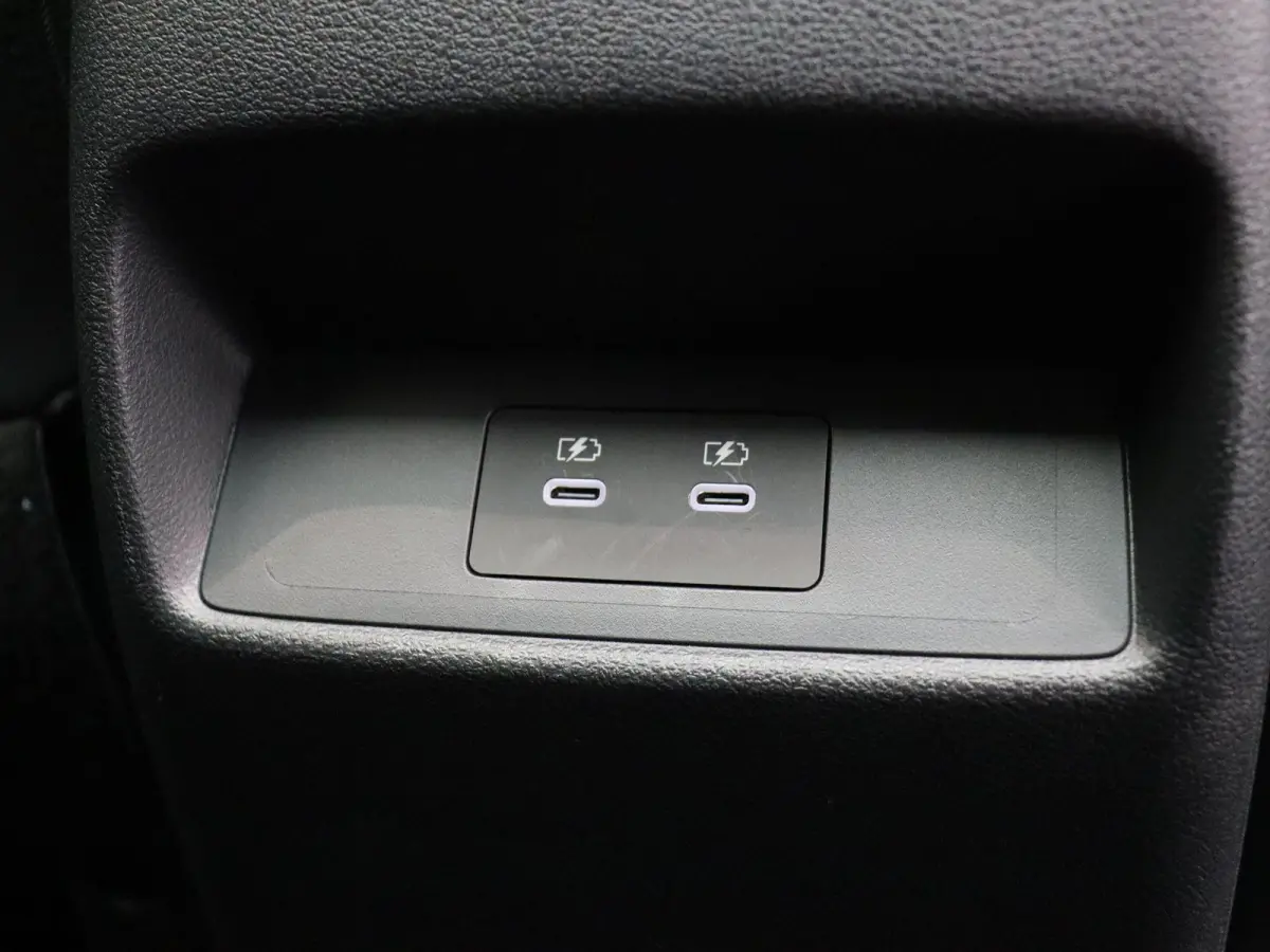 158pk MHEV Xtronic Tekna Plus | Panorma dak | Lederen bekleding | BOSE audio | Rondomzicht camera | Sfeerverlichting | Pilot Assist | 1800KG trekgewicht! |