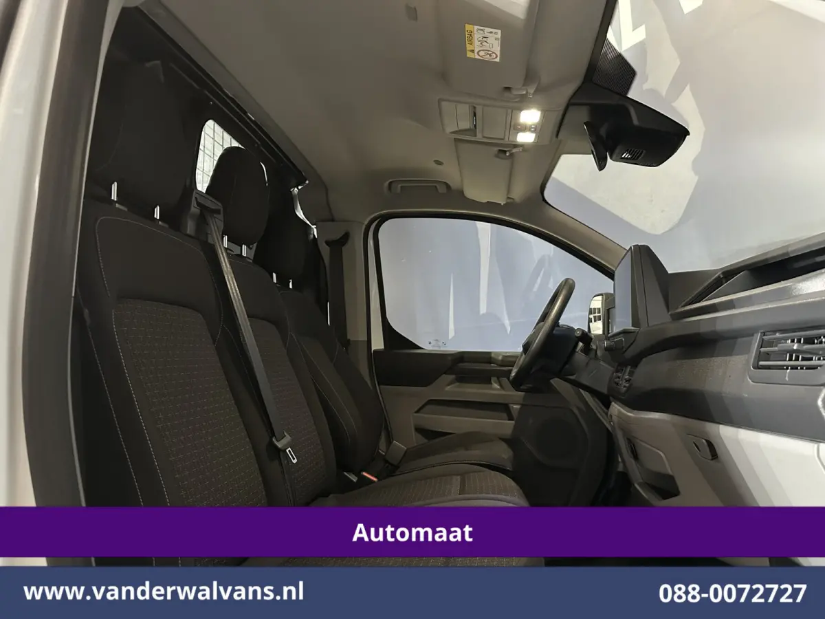 2.0 TDCI 136pk Automaat L1H1 Euro6 Airco | Camera | Apple Carplay | Cruisecontrol | LED | 2740kg trekhaak Android Auto, Parkeersensoren, Verwarmde voorruit, Bijrijdersbank