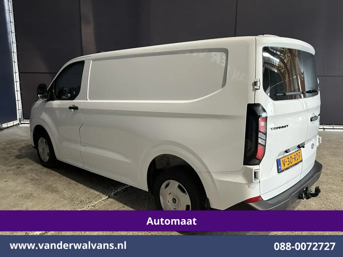 2.0 TDCI 136pk Automaat L1H1 Euro6 Airco | Camera | Apple Carplay | Cruisecontrol | LED | 2740kg trekhaak Android Auto, Parkeersensoren, Verwarmde voorruit, Bijrijdersbank
