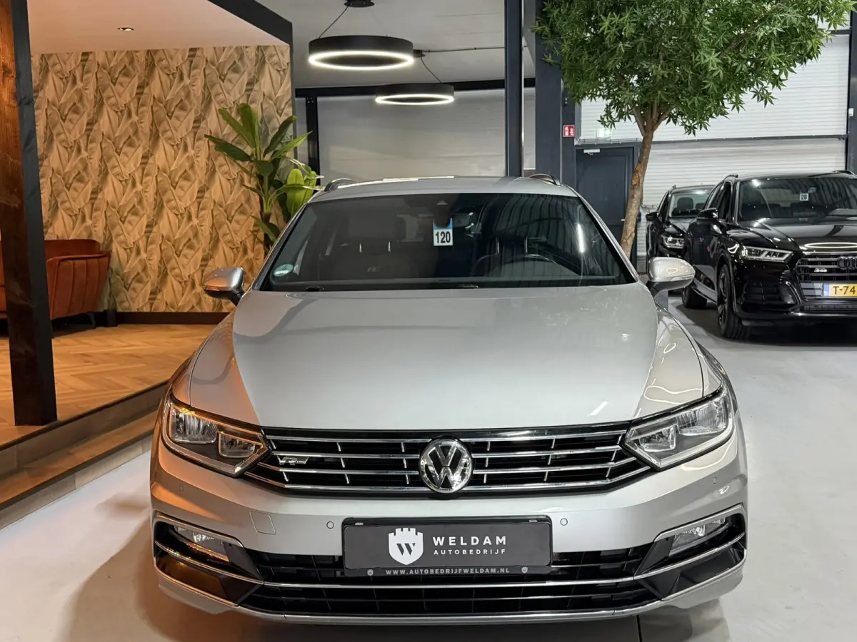 1.4 TSI ACT R-Line Garantie|DSG|Trekhaak|Adoptieve Cruise|Navi|Leder|PDC Rijklaar
