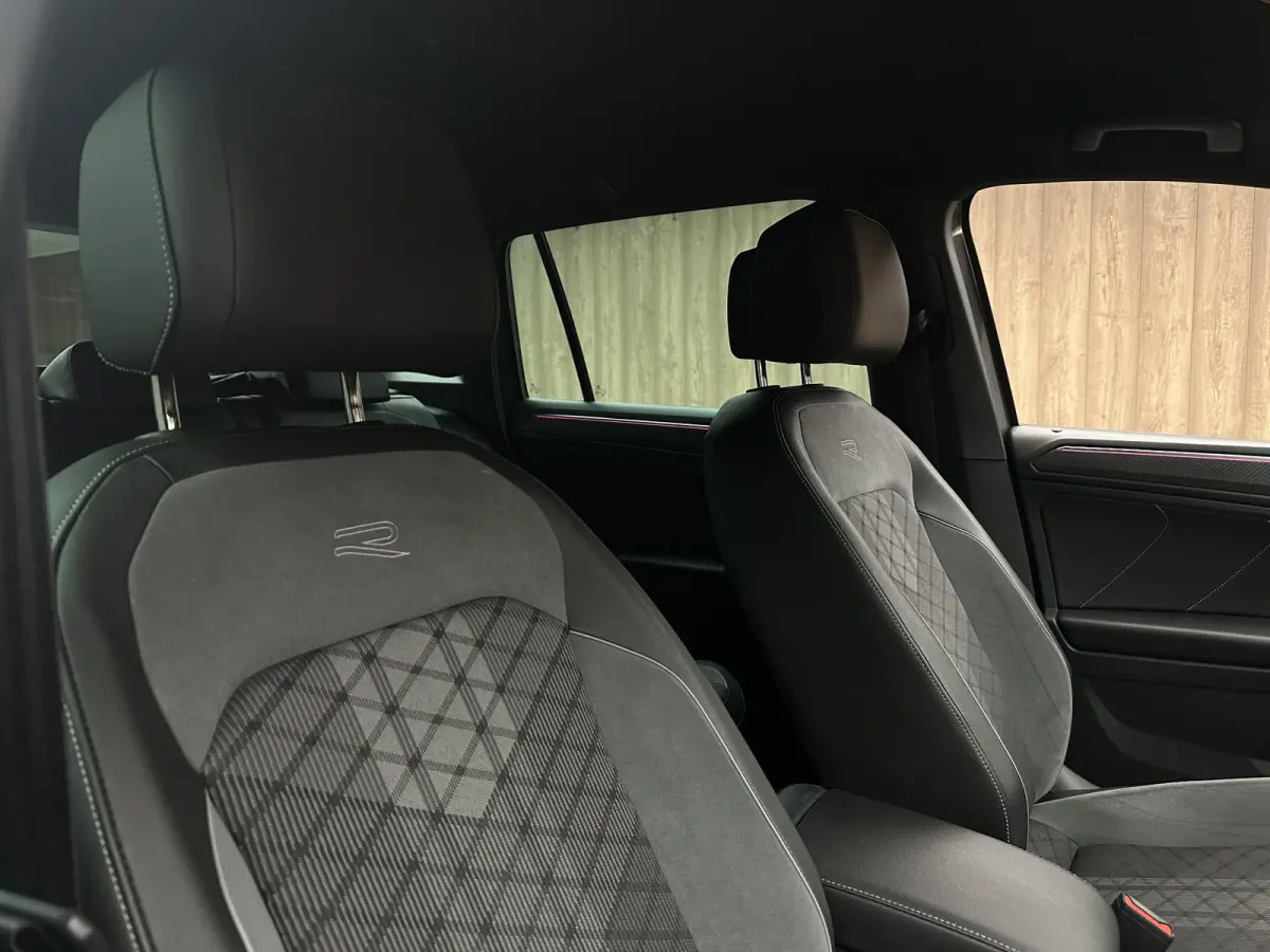 2.0 TSI 4Motion R LINE HEAD UP