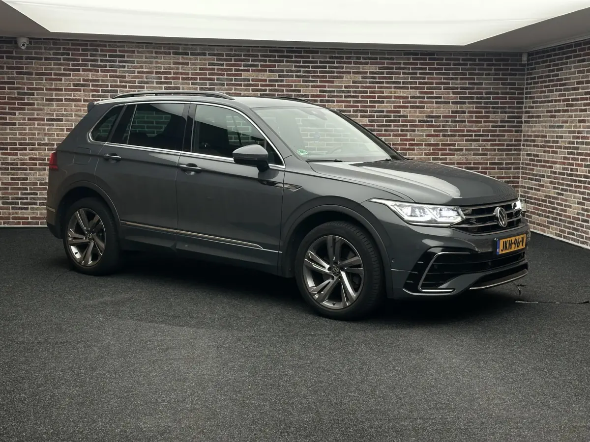 2.0 TSI 4Motion R LINE HEAD UP