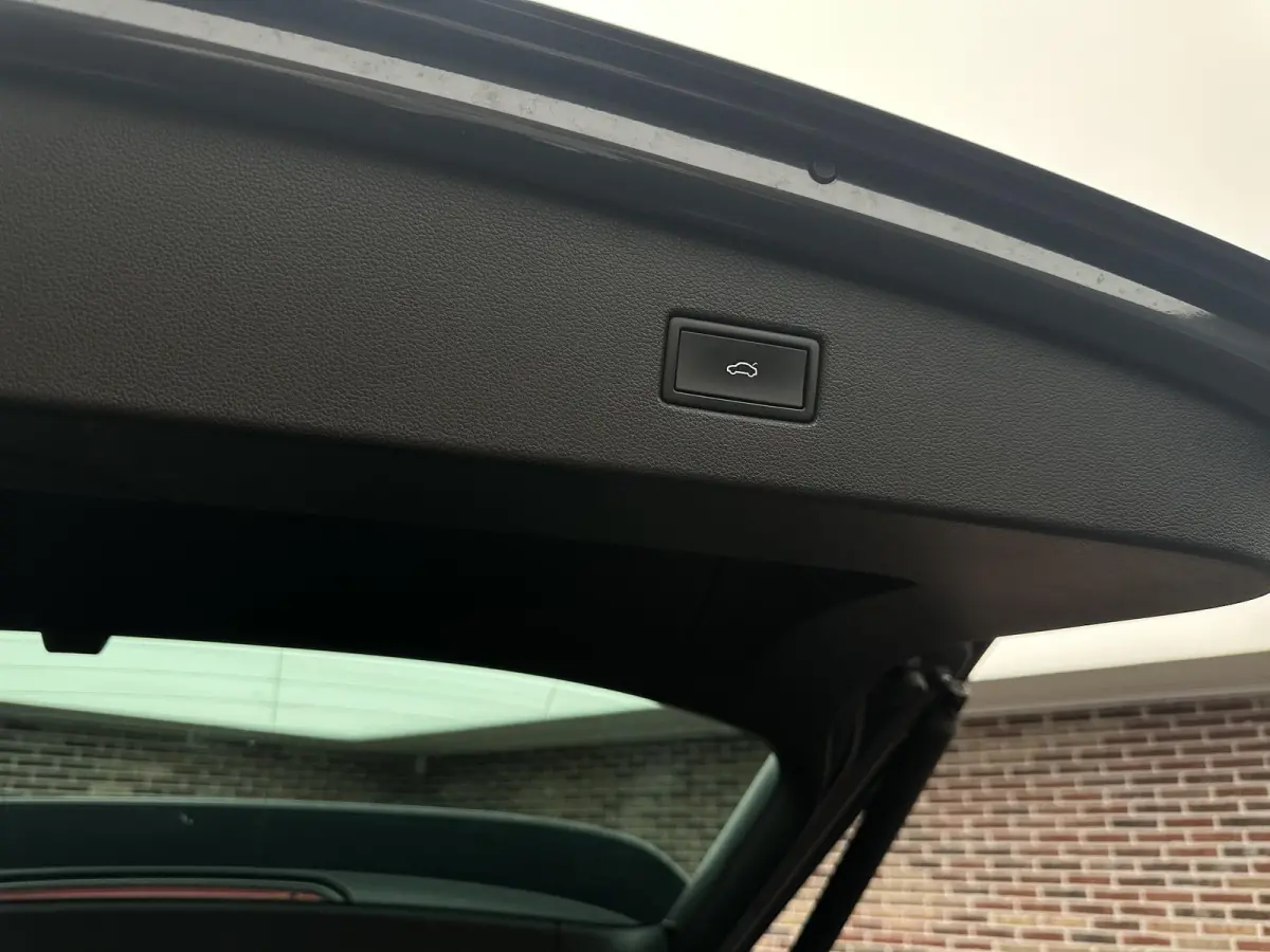 2.0 TSI 4Motion R LINE HEAD UP