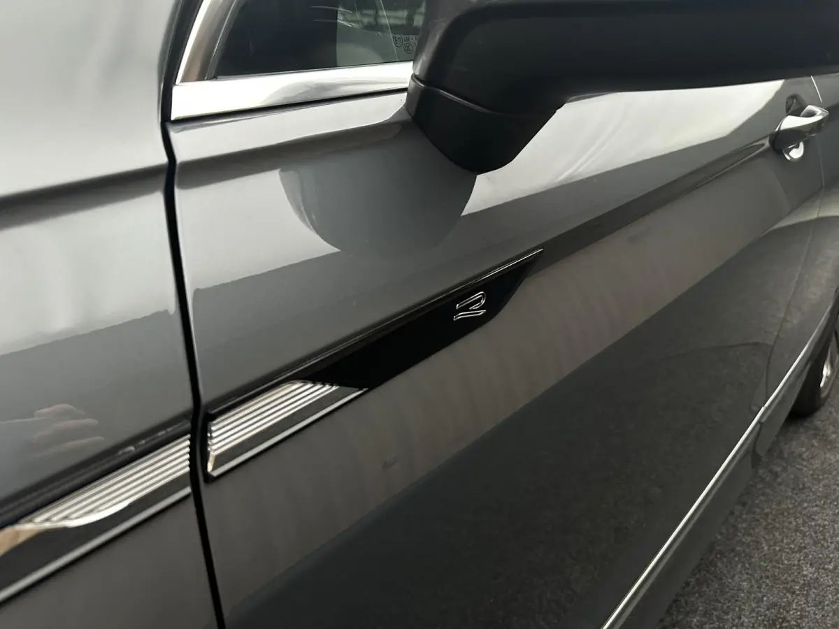 2.0 TSI 4Motion R LINE HEAD UP