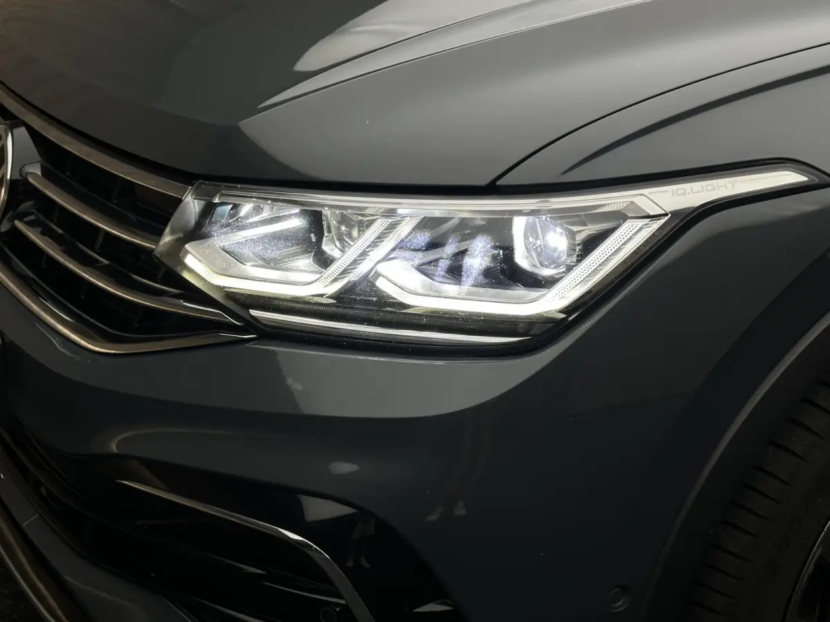 2.0 TSI 4Motion R LINE HEAD UP
