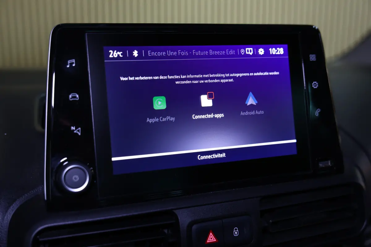 1.2 Turbo Innovation XL 7pers AUTOM NAVI Carplay TREKH 360 Cam L2H1 '21