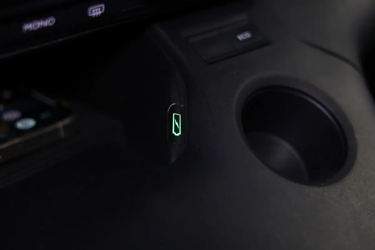 1.2 Turbo Innovation XL 7pers AUTOM NAVI Carplay TREKH 360 Cam L2H1 '21