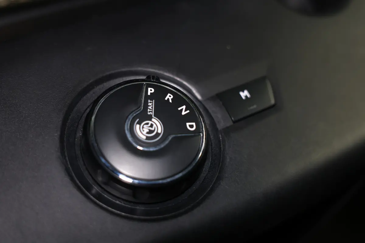 1.2 Turbo Innovation XL 7pers AUTOM NAVI Carplay TREKH 360 Cam L2H1 '21