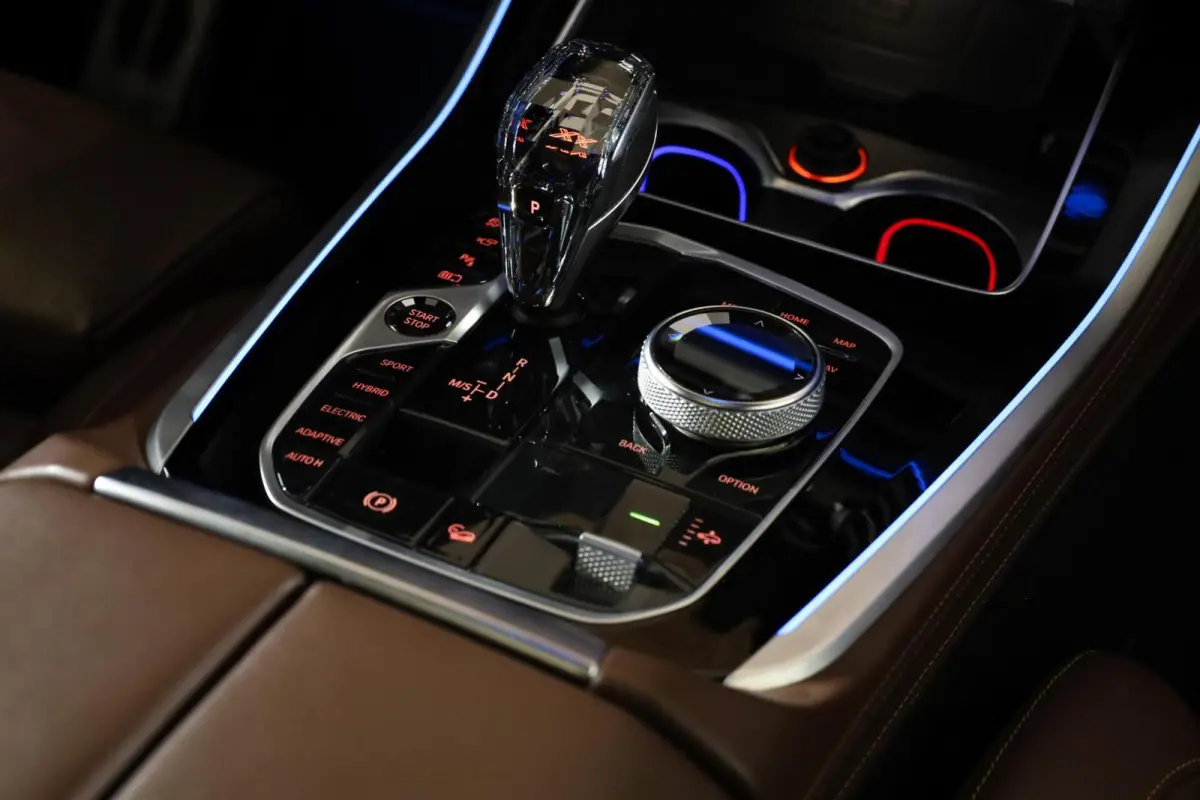 xDrive45e M-Sport|Individual|4WB|Skylounge|B&W|Massage|