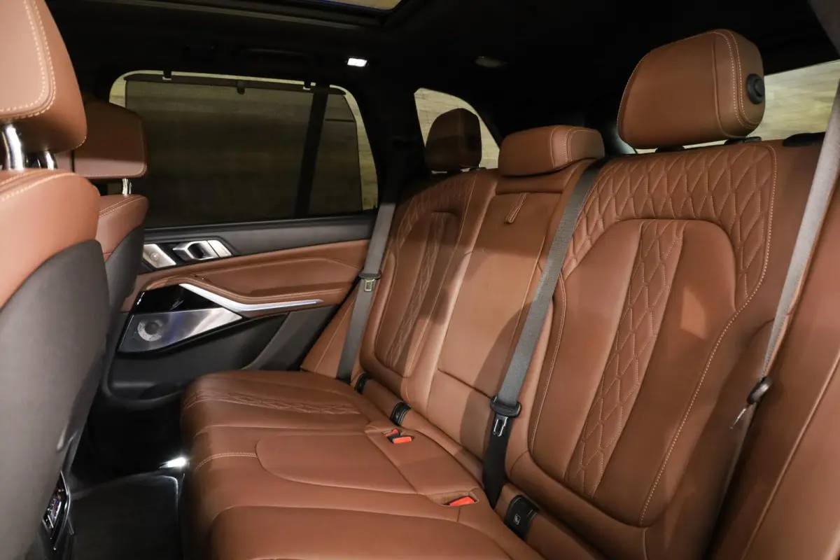 xDrive45e M-Sport|Individual|4WB|Skylounge|B&W|Massage|
