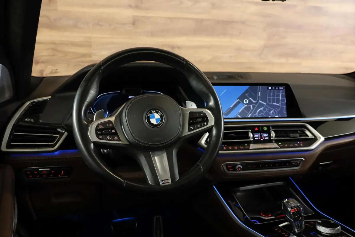 xDrive45e M-Sport|Individual|4WB|Skylounge|B&W|Massage|