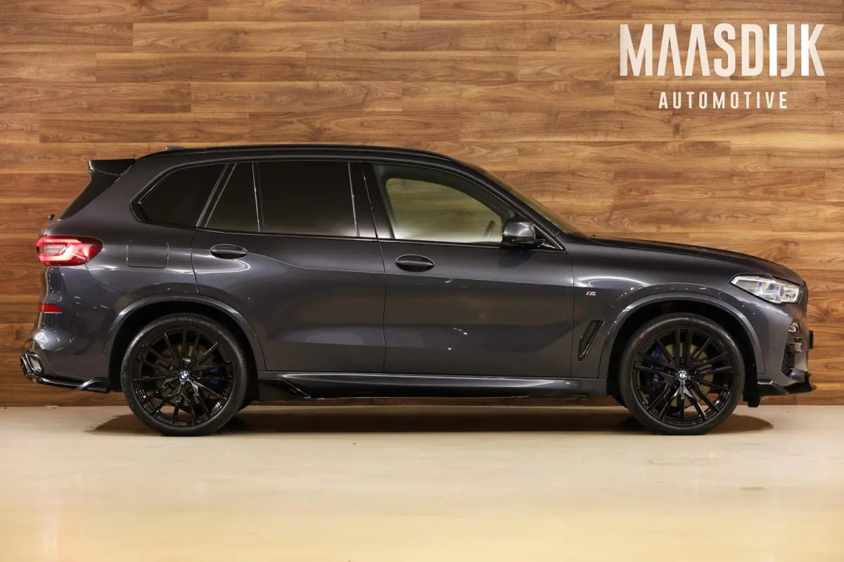 xDrive45e M-Sport|Individual|4WB|Skylounge|B&W|Massage|