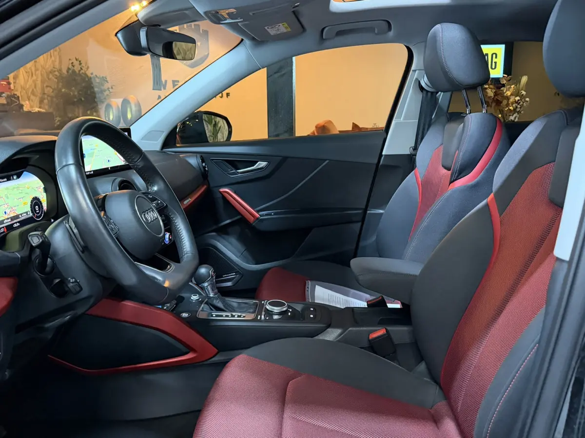 2.0 TFSI Quattro Sport|Black on Black|Carplay|Groot Navi|B&O|Pano|Virtual Cockpit|Dodehoek|Afn. Trekhaak|Keyless|Rijklaar