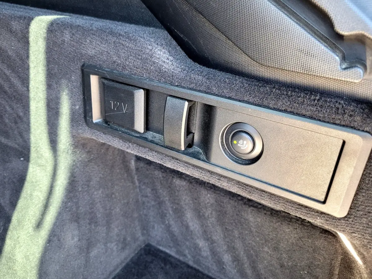 330e M-sport ACC/HUD/Laser/Trekhaak/HiFi (BTW)
