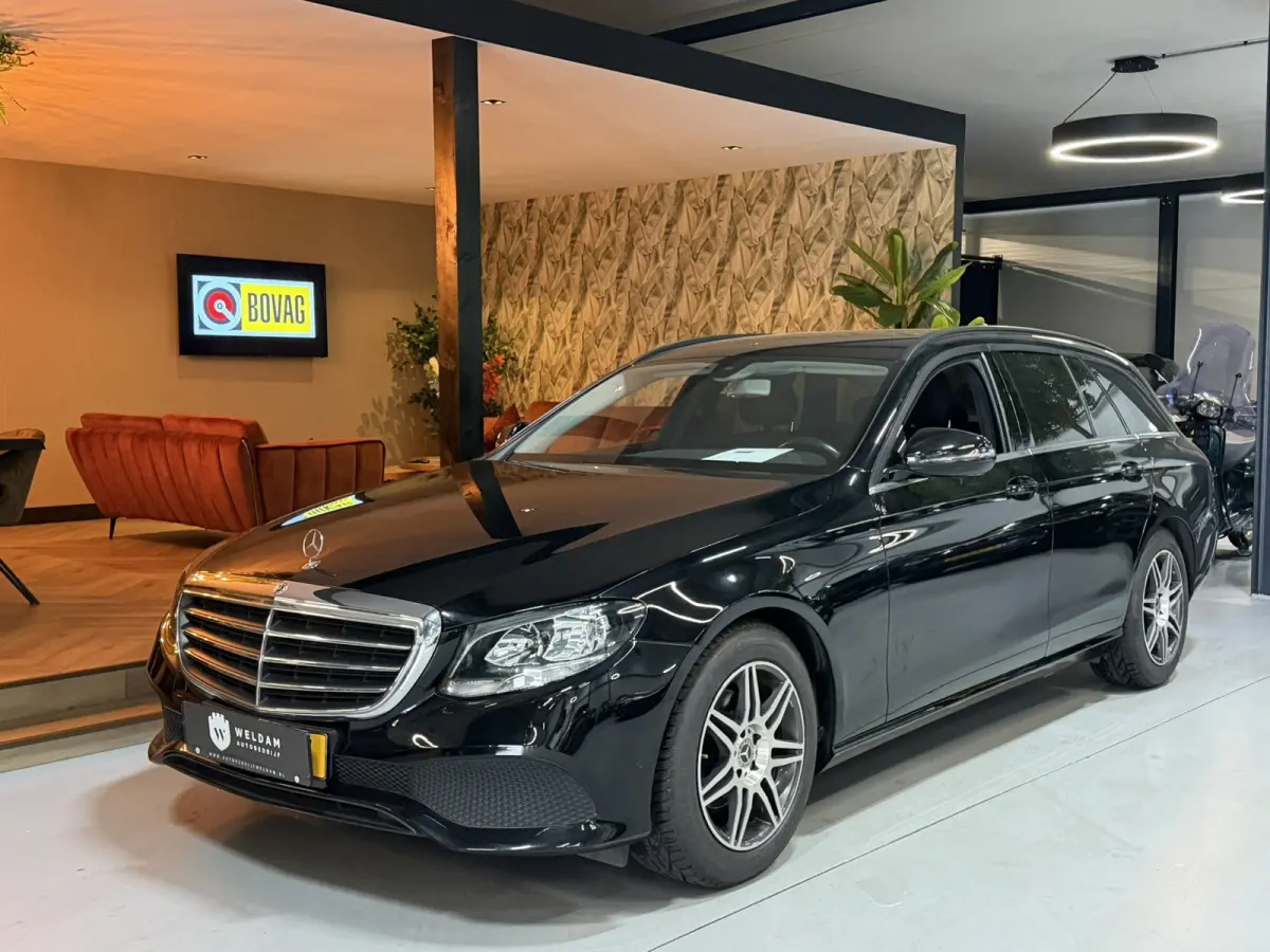 E 200 Business Solution|Automaat|Dealeronderhouden|Keyless|Camera|Elek. Achterklep|Rijklaar