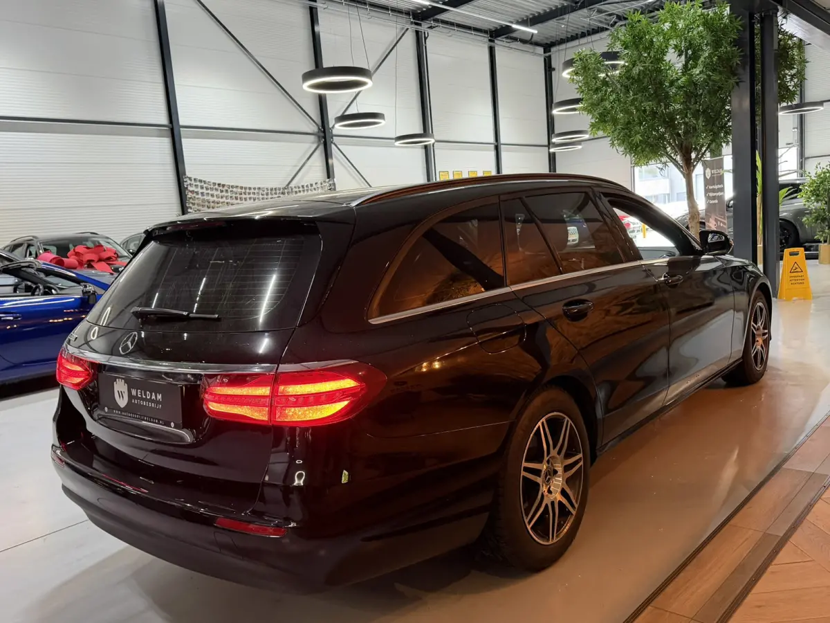 E 200 Business Solution|Automaat|Dealeronderhouden|Keyless|Camera|Elek. Achterklep|Rijklaar