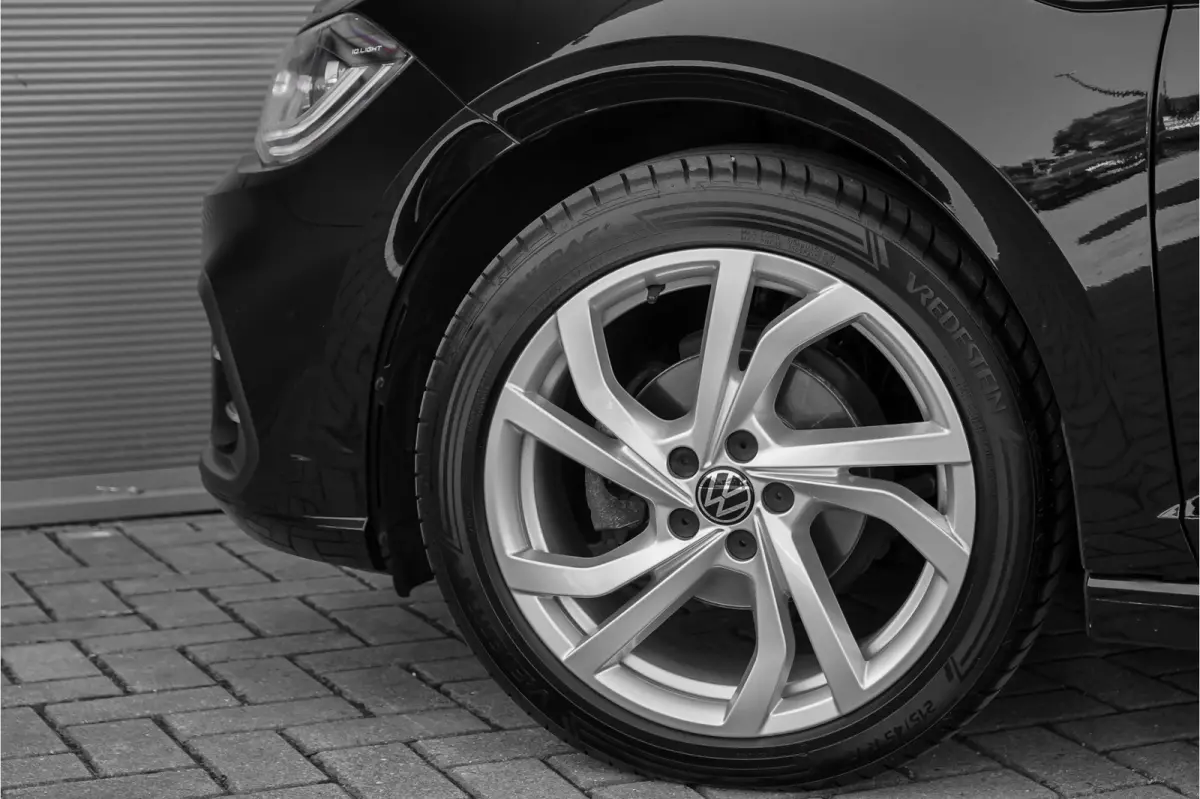1.0 TSI GP-Edition Automaat Pano ACC IQ Light Keyless Virtual Dash 17"