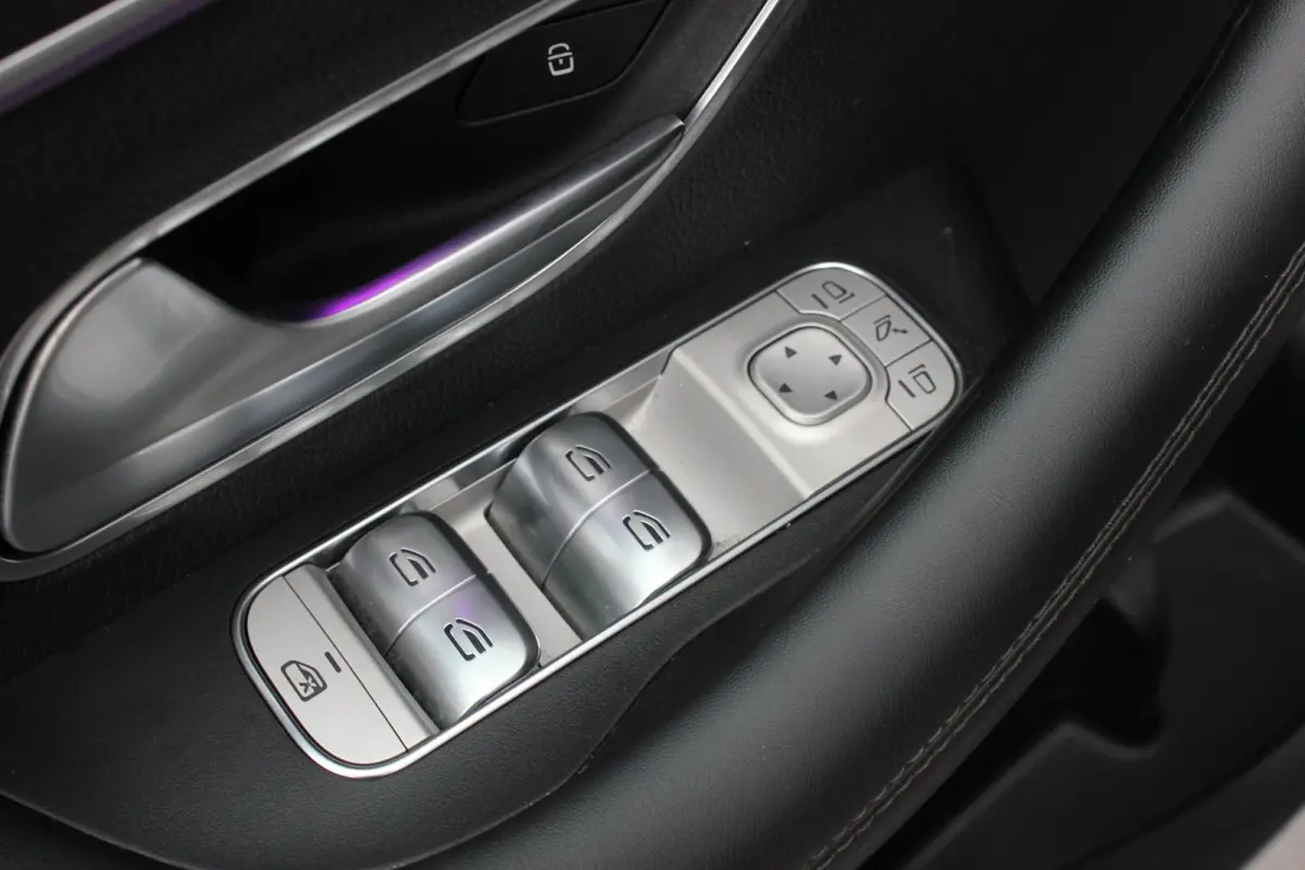 350 e 4MATIC Premium Plus Night Edition Premium / BURMESTER / TREKHAAK / FULL DEALER AUTO /LUCHTVERING