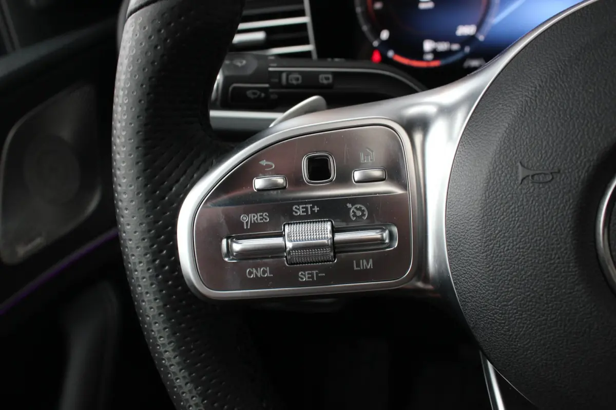 350 e 4MATIC Premium Plus Night Edition Premium / BURMESTER / TREKHAAK / FULL DEALER AUTO /LUCHTVERING