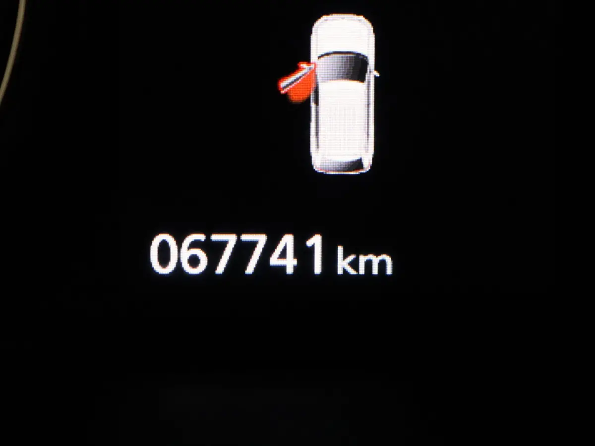 225pk PHEV Intense Apple Carplay/Android Auto | Climate