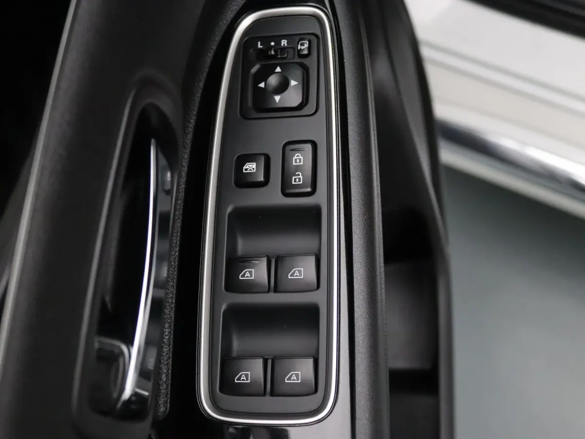 225pk PHEV Intense Apple Carplay/Android Auto | Climate