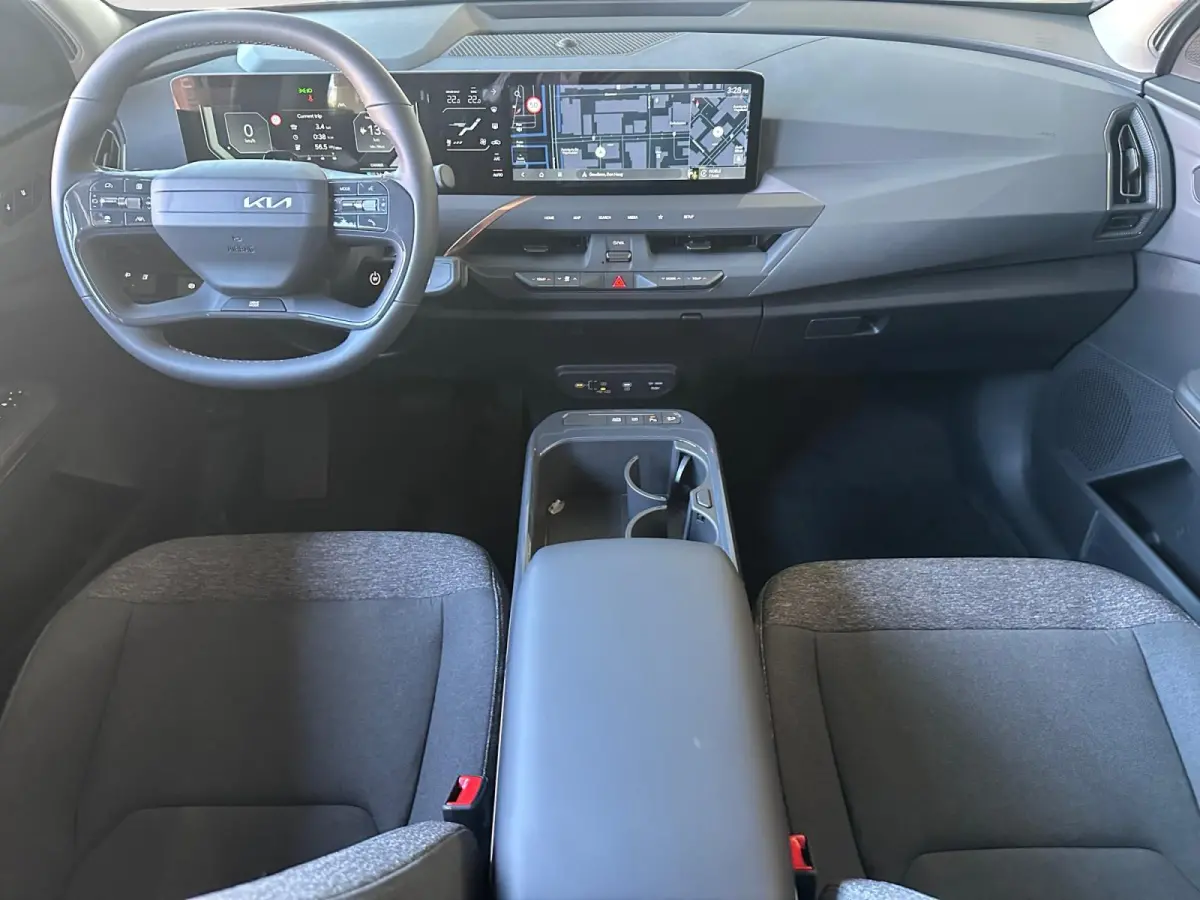 Air 81.4 kWh | NIEUW TE BESTELLEN | 3000,- INRUILKORTING | Stoel & Stuurverwarming | Rijbereik tot 530km | Wireless auto/carplay |